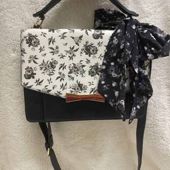 Feminine Besty Johnson Black/White Floral Handbag w/Shoulder Strap Medium Size - Picture 2 of 12